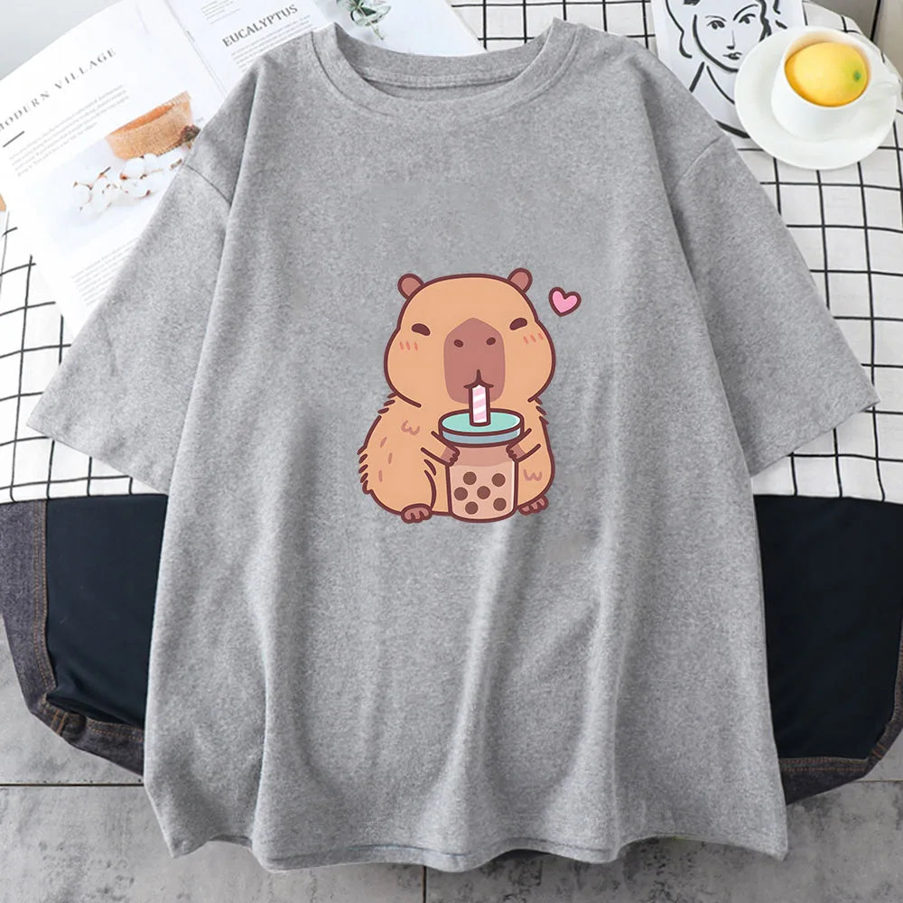 Capybara Loves Drinking Bubble Tea T-shirt 100% Cotton Summer Clothes Casual Women/Men Kawaii Tshirt Cute Girls Shirts Fashion